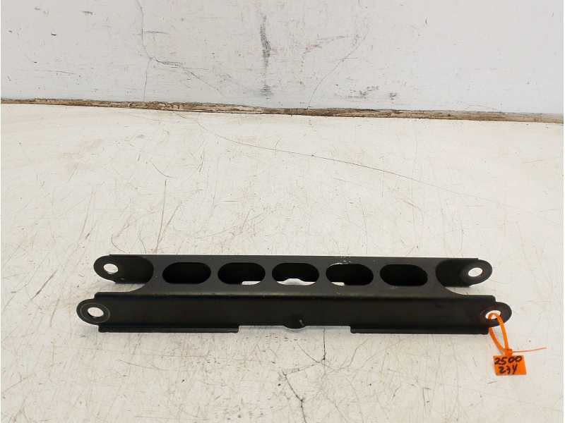 Recambio de brazo suspension inferior trasero izquierdo para bmw x1 (e84) xdrive 28 i referencia OEM IAM 33326763477  