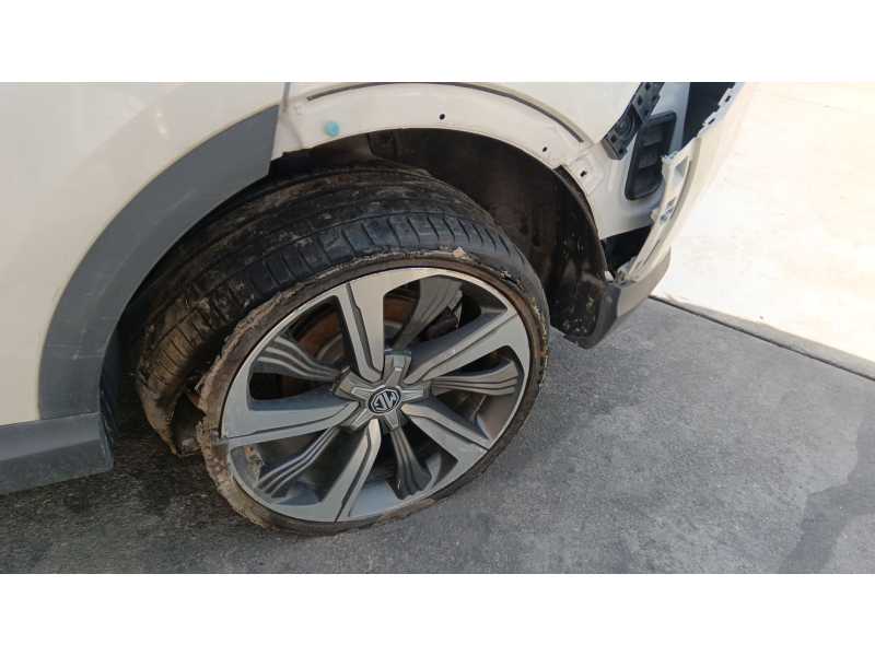 Recambio de paso de rueda trasero izquierdo para mg marvel r ev (ep21) referencia OEM IAM   