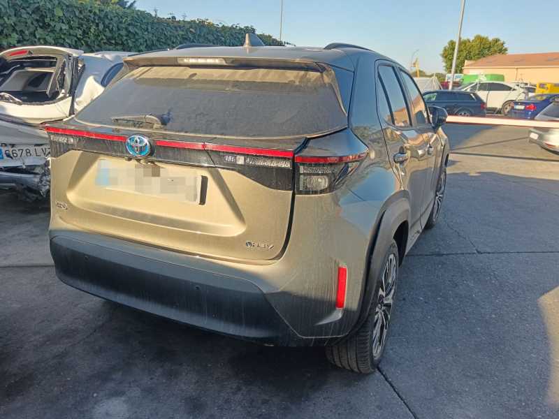 toyota yaris cross (mxp_) del año 2025