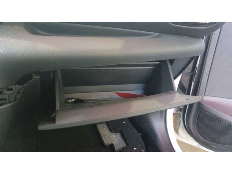 Recambio de guantera para toyota yaris (_p21_, _pa1_, _ph1_) 1.5 hybrid (mxph10) referencia OEM IAM   