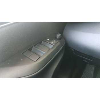 MANDO ELEVALUNAS DELANTERO IZQUIERDO 8404002550 