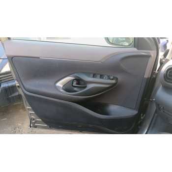 GUARNECIDO PUERTA DELANTERA IZQUIERDA 676200DP21C5 