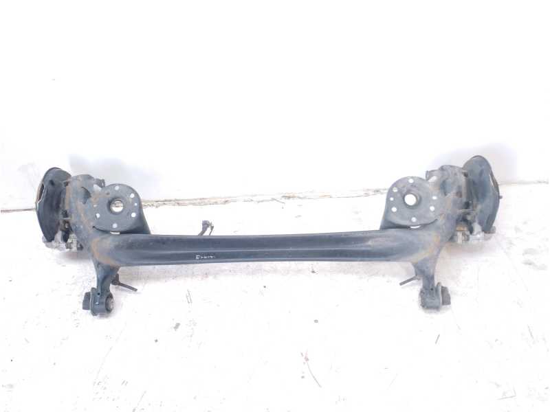 Recambio de puente trasero para toyota yaris referencia OEM IAM 42110K0030  