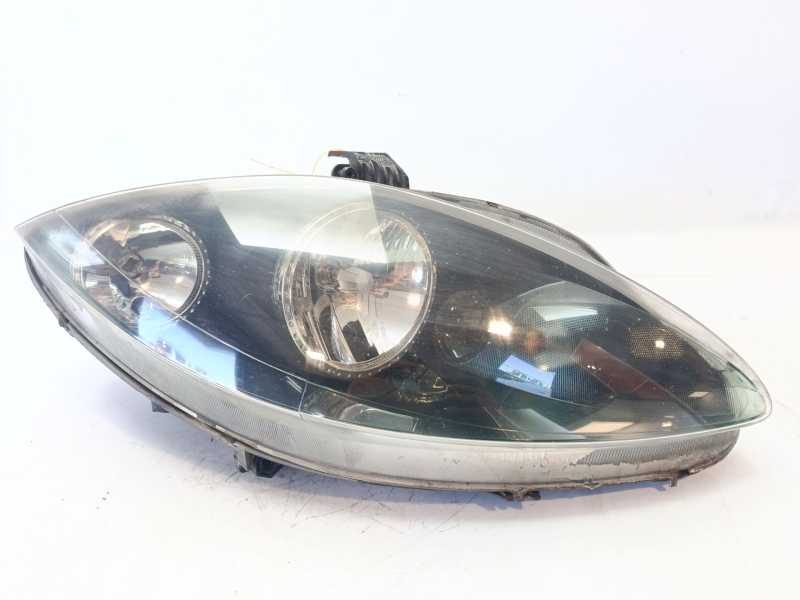 Recambio de faro derecho para seat toledo (5p2) referencia OEM IAM 5P1941006E  088707