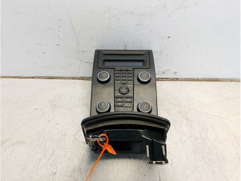 Recambio de mando climatizador para volvo v50 (545) 2.0 d referencia OEM IAM 8648679  