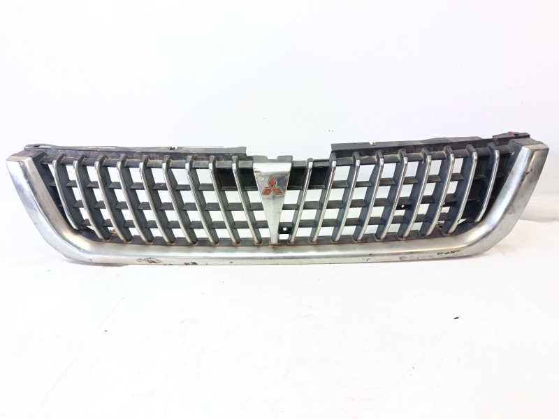 Recambio de rejilla delantera para mitsubishi montero sport (k90) 2.5 td gls referencia OEM IAM MR392738  