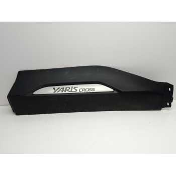 MOLDURA PUERTA TRASERA IZQUIERDA 750780D020 