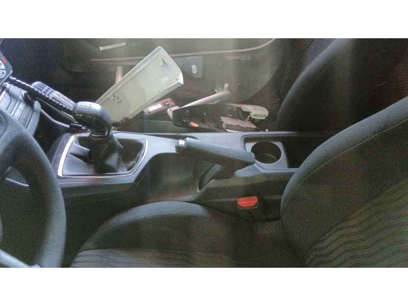 Recambio de consola central para peugeot 308 ii (lb_, lp_, lw_, lh_, l3_) 1.2 vti 72 referencia OEM IAM   