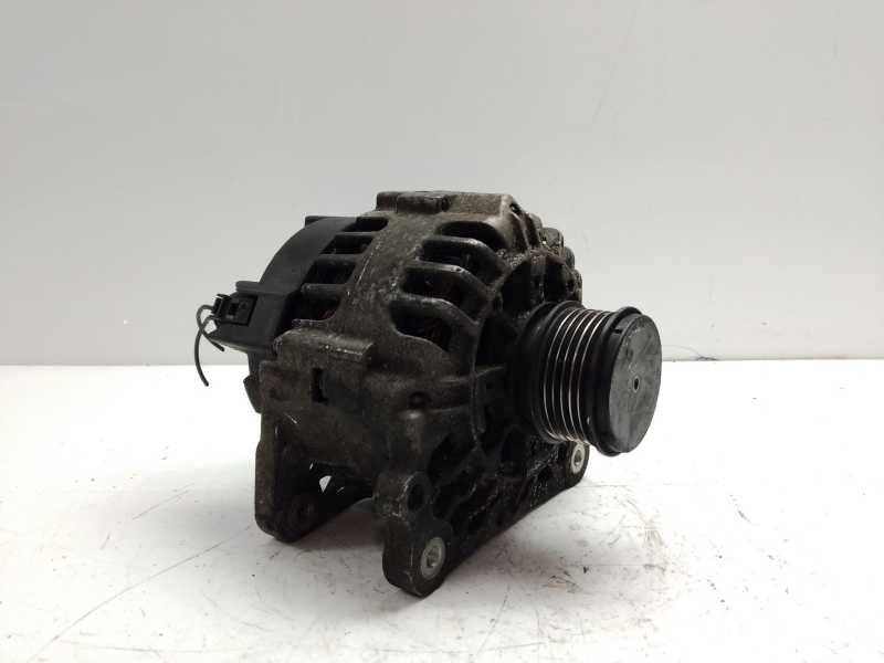 Recambio de alternador para seat leon (1m1) 1.9 tdi referencia OEM IAM 038903024E  