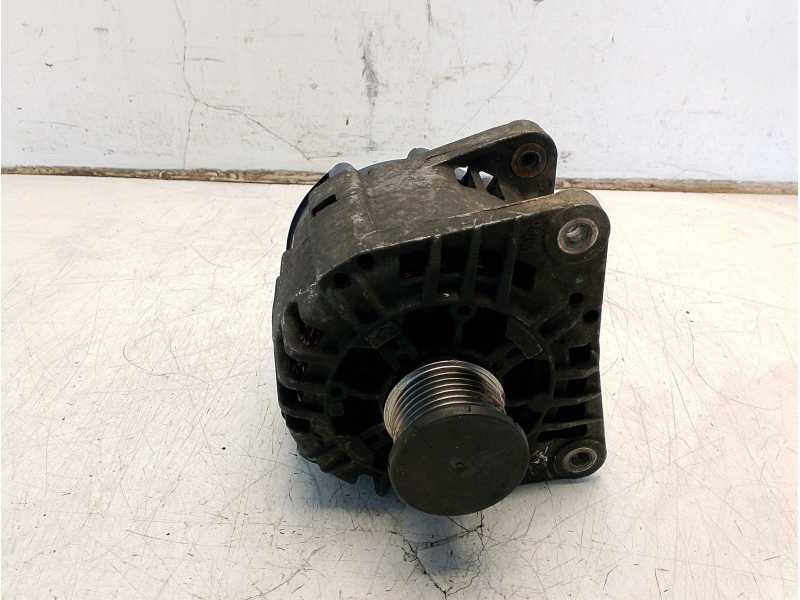 Recambio de alternador para renault laguna ii (bg0/1_) 2.0 dci (bg1t) referencia OEM IAM 8200537415  