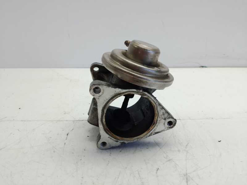 Recambio de valvula egr para volkswagen golf v (1k1) 1.9 tdi referencia OEM IAM 038131501AN  