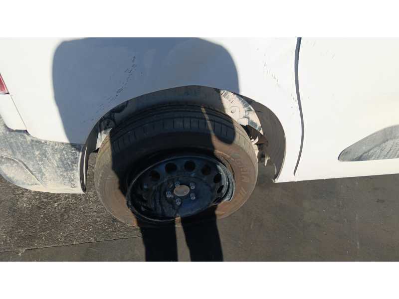 Recambio de paso de rueda trasero derecho para toyota proace city furgón/monospace (bpz_) electric (bpzs) referencia OEM IAM   