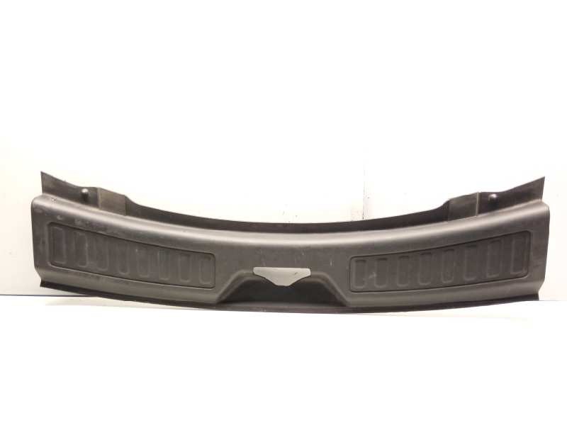 Recambio de molduras traseras para land rover discovery sport hse referencia OEM IAM   