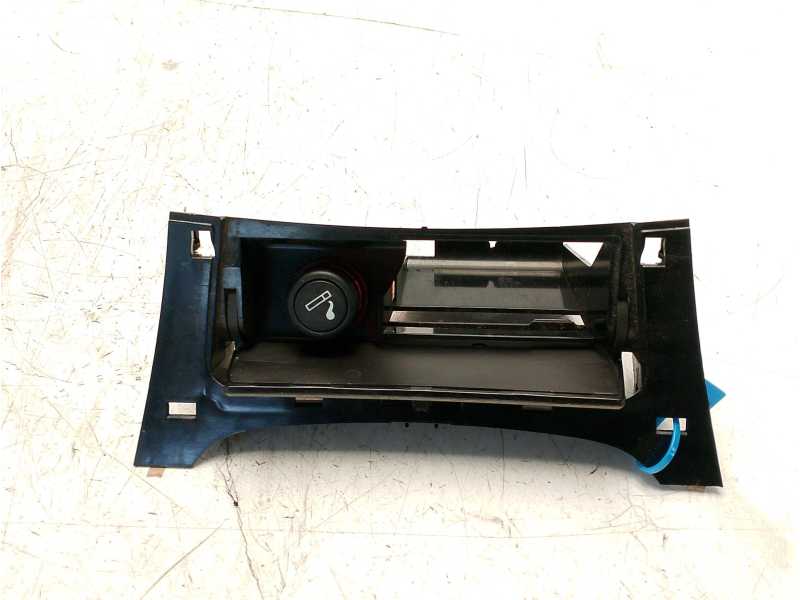 Recambio de cenicero para opel insignia a (g09) 2.0 cdti (68) referencia OEM IAM 1014648  