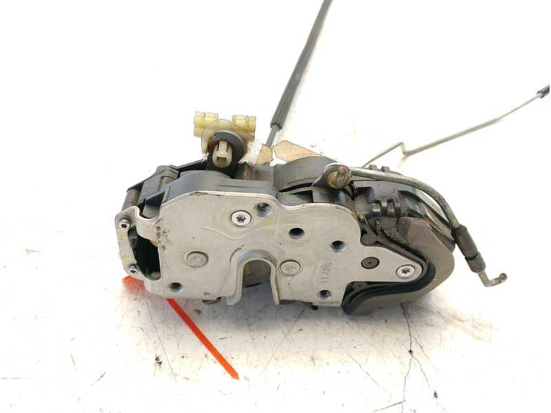 Recambio de cerradura puerta trasera izquierda para opel insignia a (g09) 2.0 cdti (68) referencia OEM IAM 3023881  