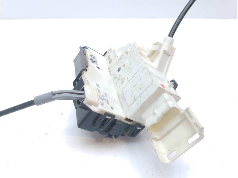 Recambio de cerradura puerta delantera derecha para citroën c4 berlina collection referencia OEM IAM 9686719780  
