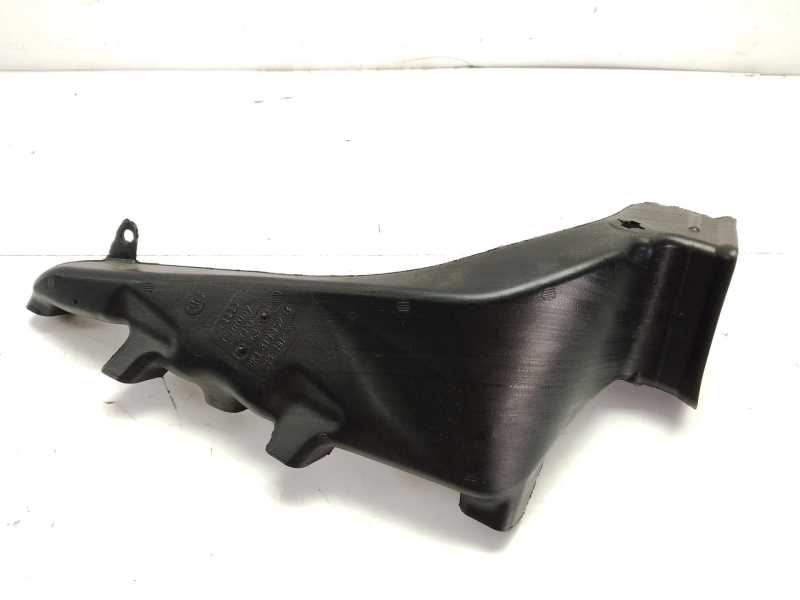 Recambio de tubo salida aire superior para audi a5 sportback (8ta) 2.0 tdi referencia OEM IAM 8K1819152B  