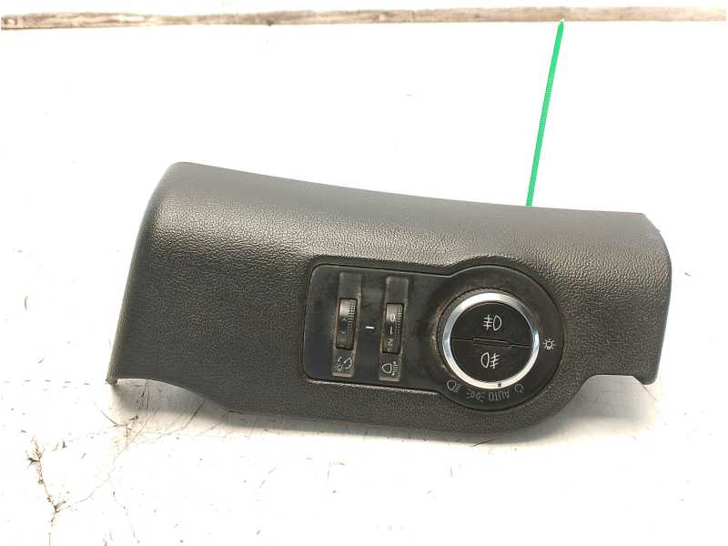 Recambio de mando luces para opel insignia a (g09) 2.0 cdti (68) referencia OEM IAM 13241913  