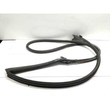 GOMAS CONTORNO PUERTA 8T8831707C 