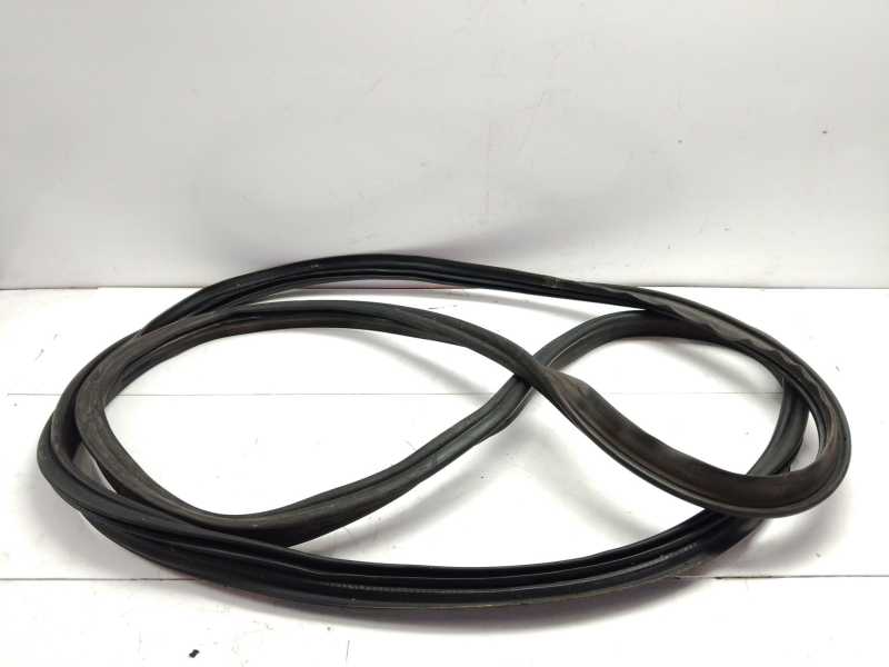 Recambio de gomas contorno puerta para audi a5 sportback (8ta) 2.0 tdi referencia OEM IAM 8T8827705A  