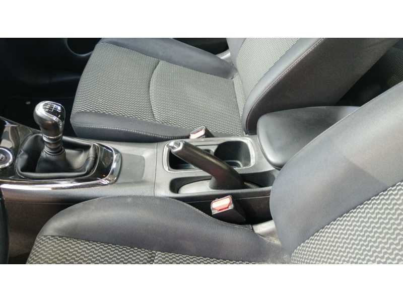 Recambio de consola central para nissan pulsar hatchback (c13) 1.5 dci referencia OEM IAM   