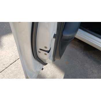 CERRADURA PUERTA DELANTERA IZQUIERDA 