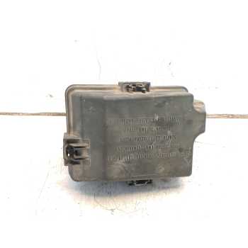 CAJA RELES / FUSIBLES 69500825 