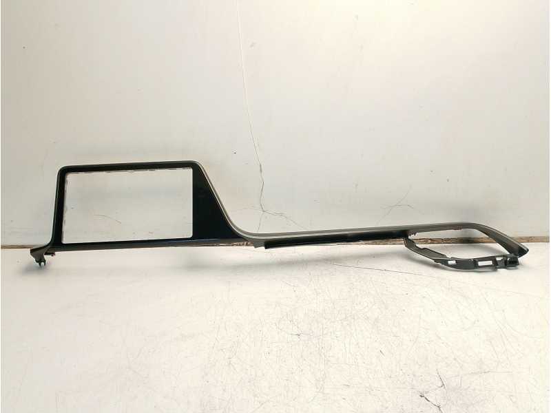 Recambio de moldura para toyota c-hr referencia OEM IAM 55411F4030  