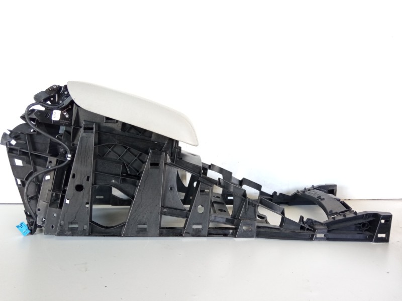 Recambio de apoyabrazos central para mercedes-benz clase r (w251) 350 (251.056) referencia OEM IAM A2516800855  