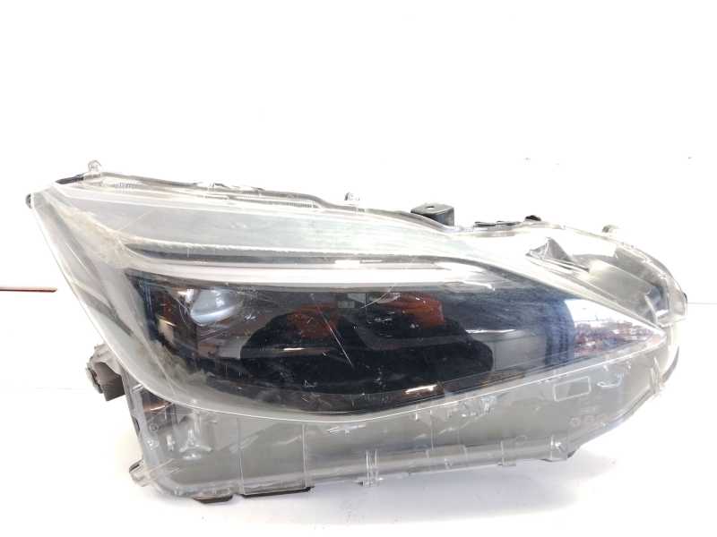 Recambio de faro derecho para toyota yaris 1.5 16v cat referencia OEM IAM 811100DP50  