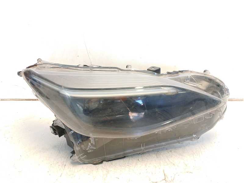 Recambio de faro derecho para toyota yaris referencia OEM IAM 811300DP30  
