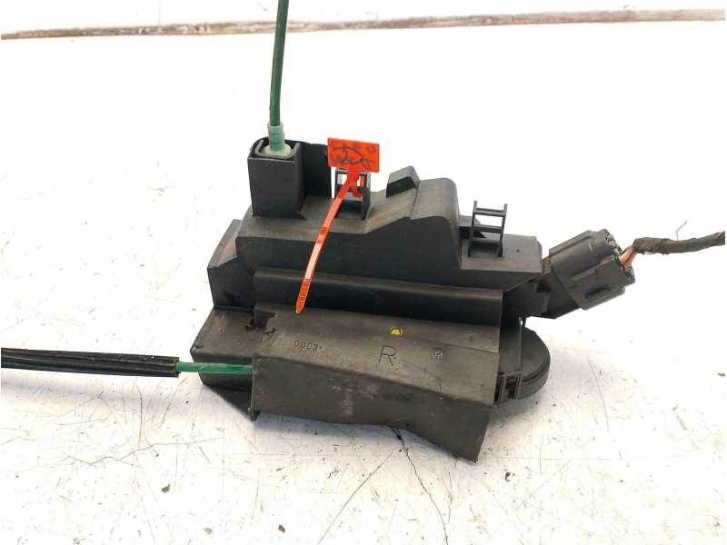 Recambio de cerradura puerta delantera derecha para lancia musa (350_) 1.4 (350.axa11, 350.axa1a) referencia OEM IAM 51708420  