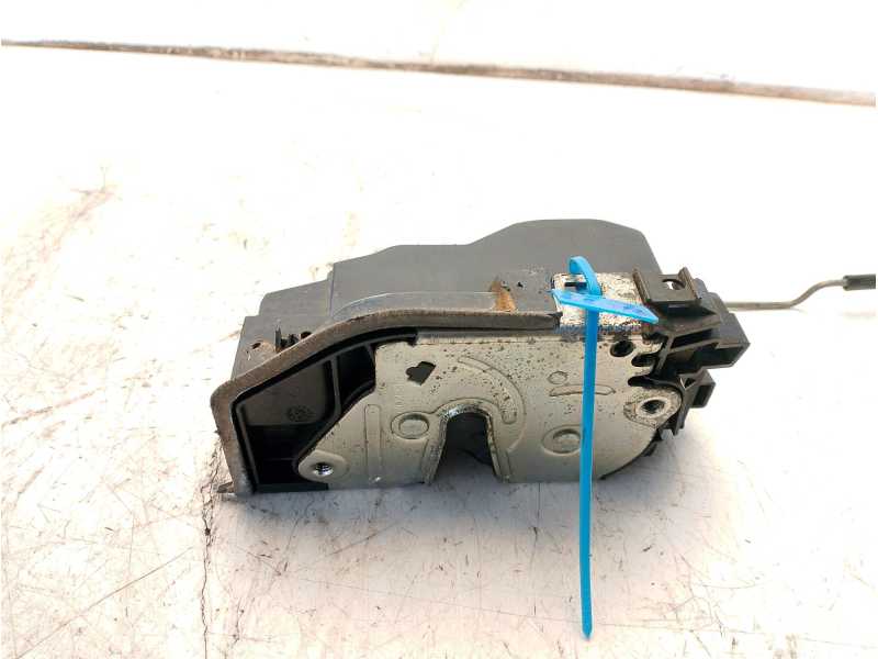 Recambio de cerradura puerta delantera derecha para bmw serie 5 touring (e61) 530d referencia OEM IAM 51217202146  