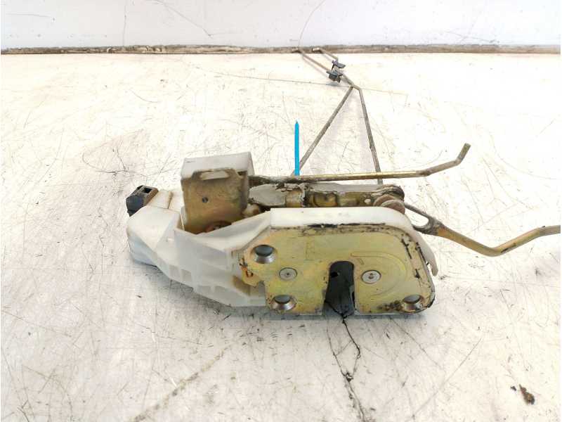 Recambio de cerradura puerta delantera izquierda para mitsubishi montero sport (k90) 2.5 td gls referencia OEM IAM MR473987  