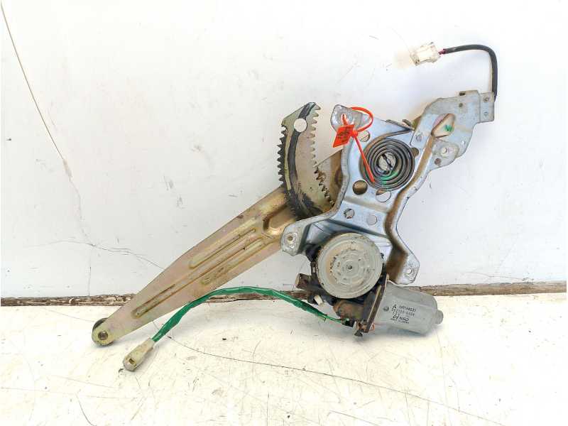 Recambio de elevalunas trasero izquierdo para mitsubishi montero sport (k90) 2.5 td gls referencia OEM IAM MR335005  