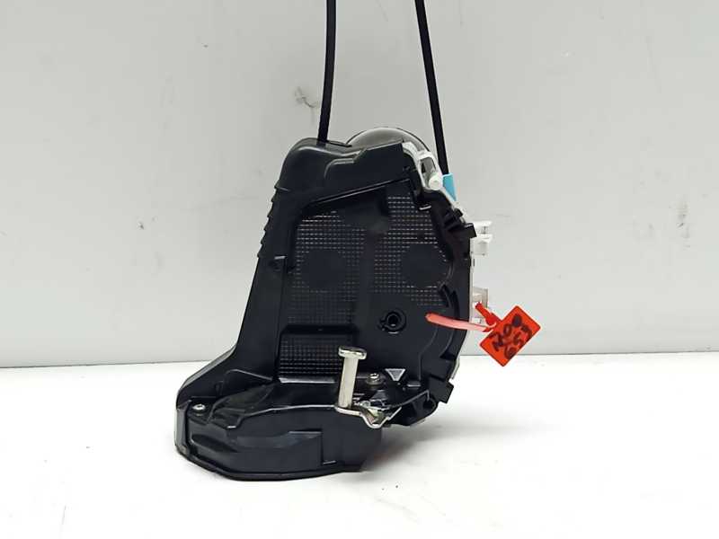 Recambio de cerradura puerta trasera derecha para toyota aygo referencia OEM IAM 69050K0040  