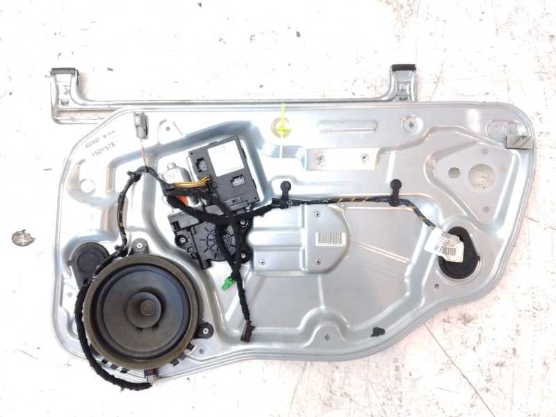Recambio de elevalunas delantero derecho para volvo v50 (545) 2.0 d referencia OEM IAM 30753144  