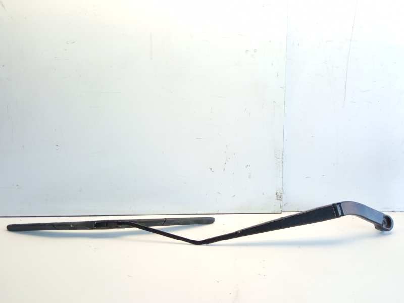 Recambio de brazo limpia delantero derecho para land rover discovery sport hse referencia OEM IAM LR064426  
