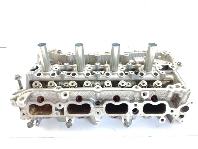 Recambio de culata para toyota auris 1.8 16v (híbrido) referencia OEM IAM 1110109435  