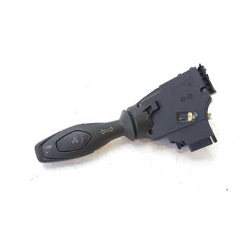 MANDO INTERMITENTES 1513017 8A6T13335CC