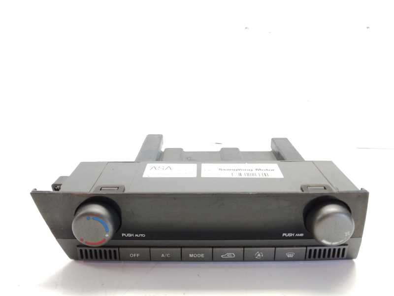 Recambio de mando climatizador para ssangyong kyron 2.0 xdi 4x4 referencia OEM IAM 6870009020  