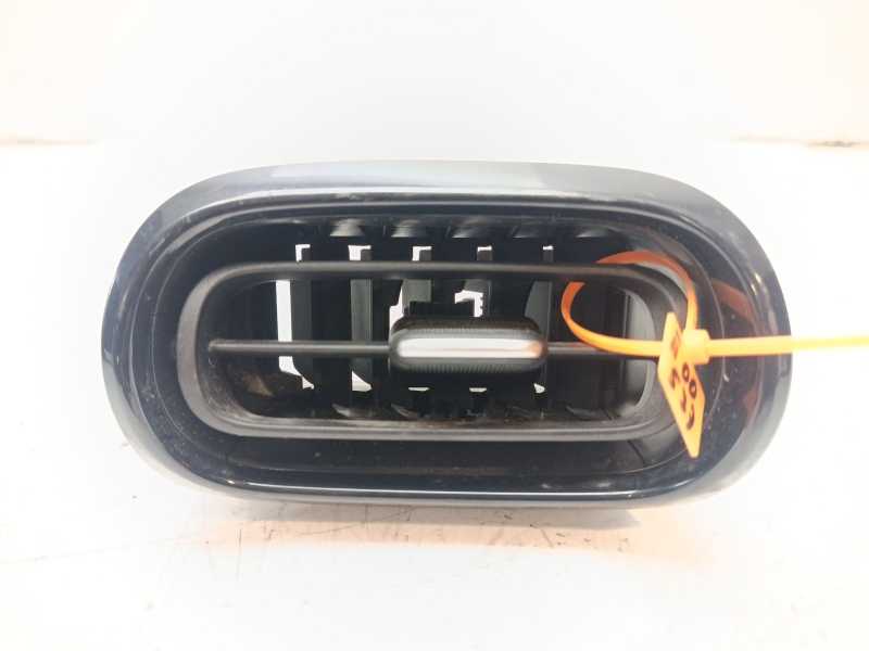 Recambio de rejilla aireadora para toyota yaris active referencia OEM IAM 55650K0050B0 55650K0D810 55650K0040