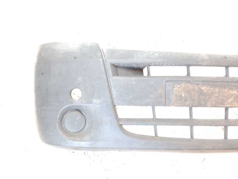 Recambio de paragolpes delantero para renault master ii furgoneta (fd) 2.5 dci 120 referencia OEM IAM 8200394563  