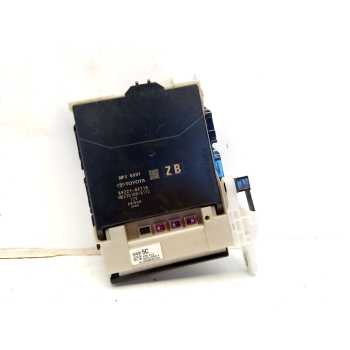 CAJA RELES / FUSIBLES 8273002P80 
