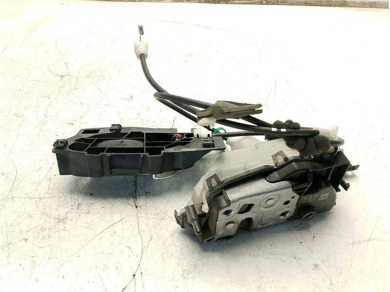 Recambio de cerradura puerta delantera derecha para peugeot 5008 premium referencia OEM IAM 9136W6  