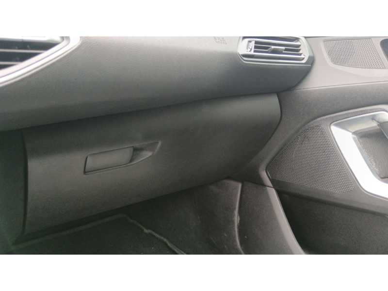 Recambio de guantera para peugeot 308 ii (lb_, lp_, lw_, lh_, l3_) 1.2 thp 130 referencia OEM IAM   