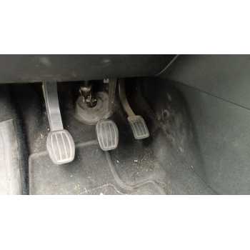 PEDAL EMBRAGUE 