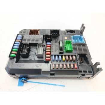 CAJA RELES / FUSIBLES 6500J5 22661F01 9807054180