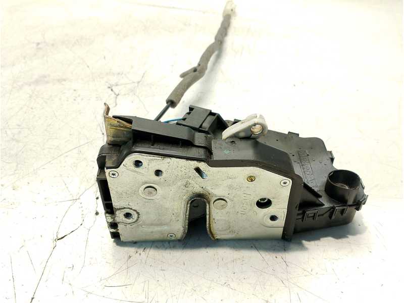 Recambio de cerradura puerta delantera derecha para bmw serie 3 berlina (e46) referencia OEM IAM 51217011244  