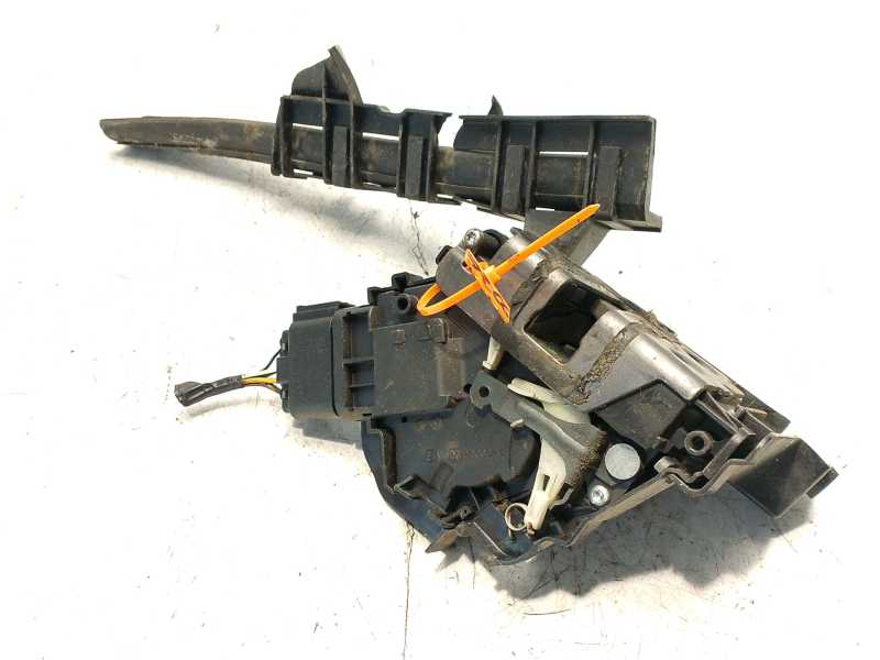 Recambio de cerradura puerta delantera izquierda para ford focus lim. (cb4) 1.6 tdci cat referencia OEM IAM 3M5AR21813  